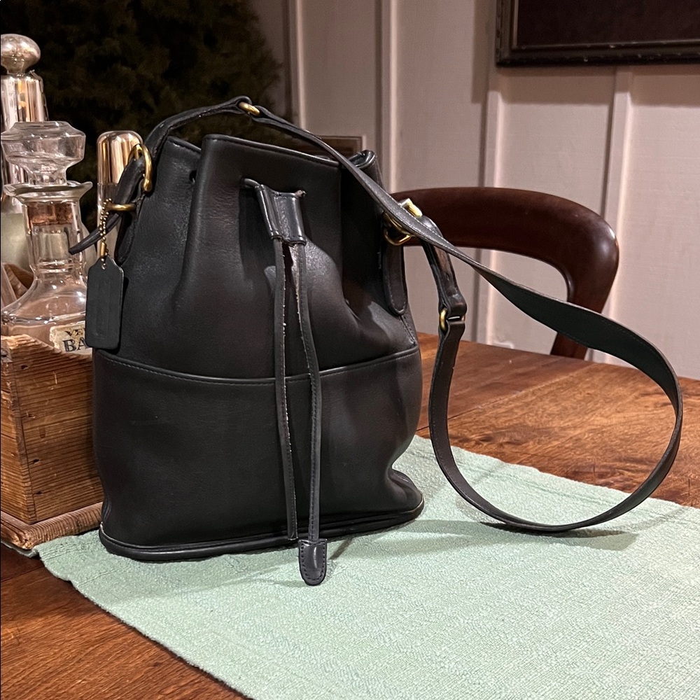 Coach 9804 Vintage Equestrian Leather Bucket Bag